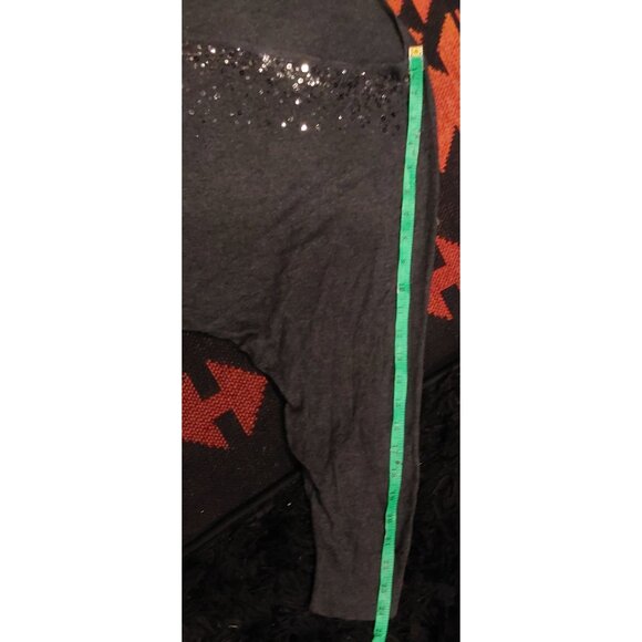 New York & Company XL Gray V-Neck Sequin Embellished Lightweight Knit Top - Picture 5 of 11